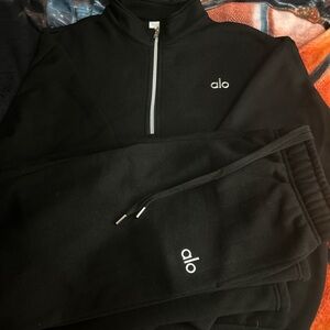 ALO Yoga Black Zip-Up Jacket
